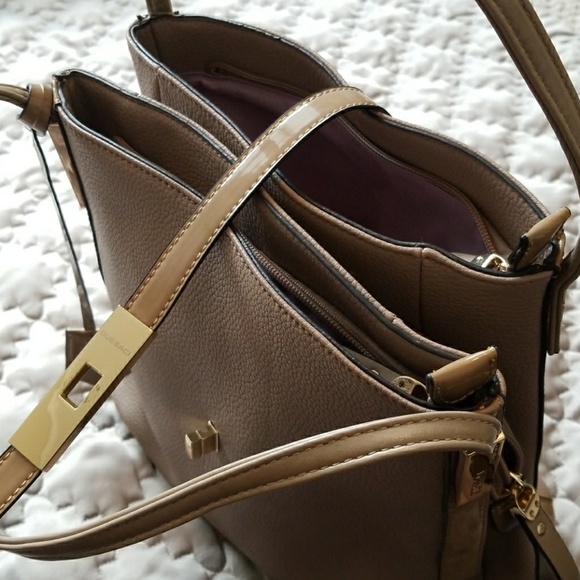 Gussaci Collection Handbag - Picture 2 of 8